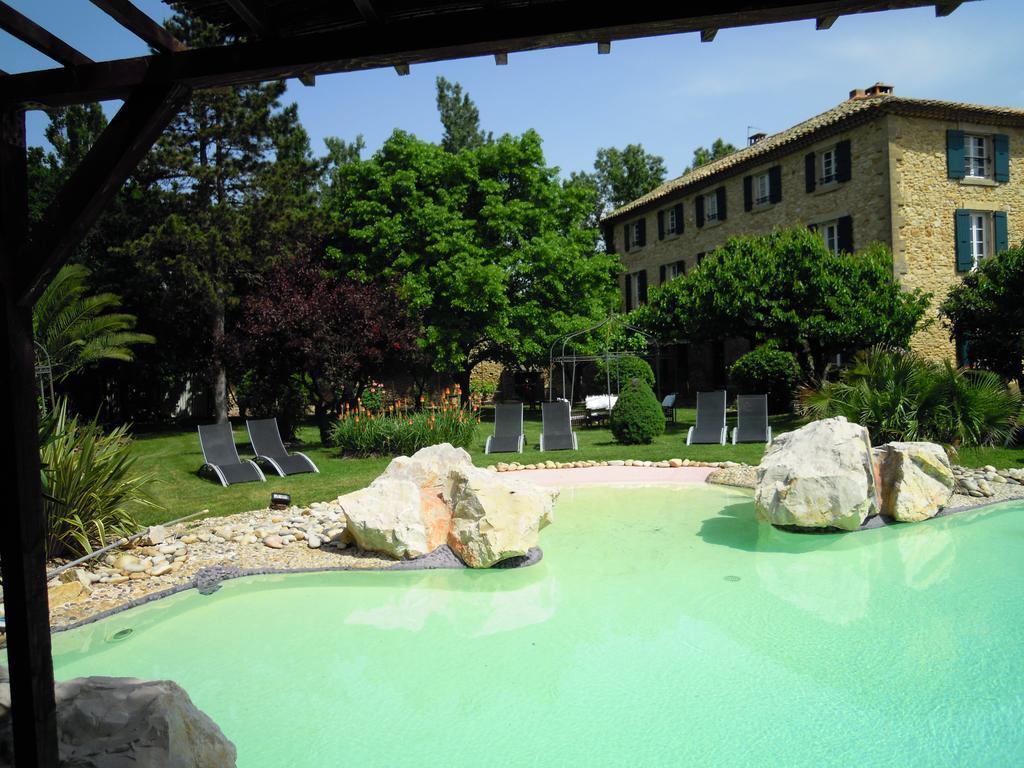 Bastide Des Princes B&B Caderousse Exteriör bild