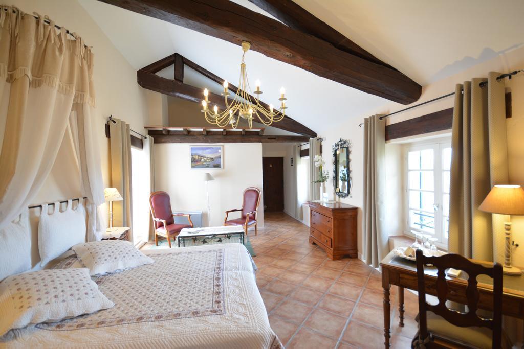 Bastide Des Princes B&B Caderousse Exteriör bild