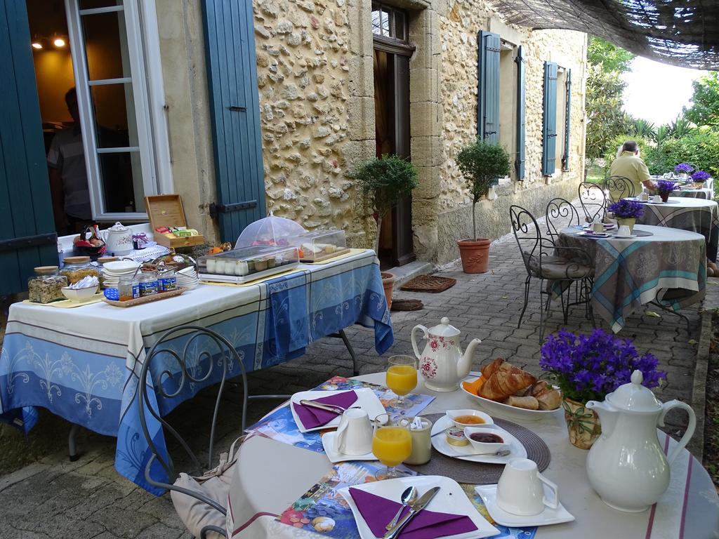 Bastide Des Princes B&B Caderousse Exteriör bild